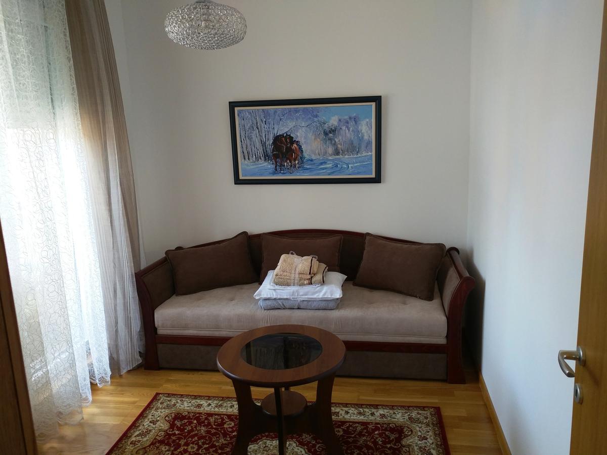 Jc10 Apartment 3 Bedroom, Free Parking, 73Sqm Novi Sad Exterior photo
