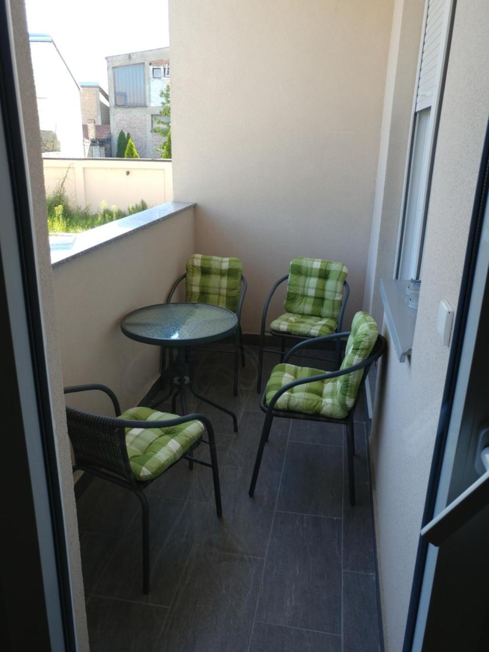 Jc10 Apartment 3 Bedroom, Free Parking, 73Sqm Novi Sad Exterior photo