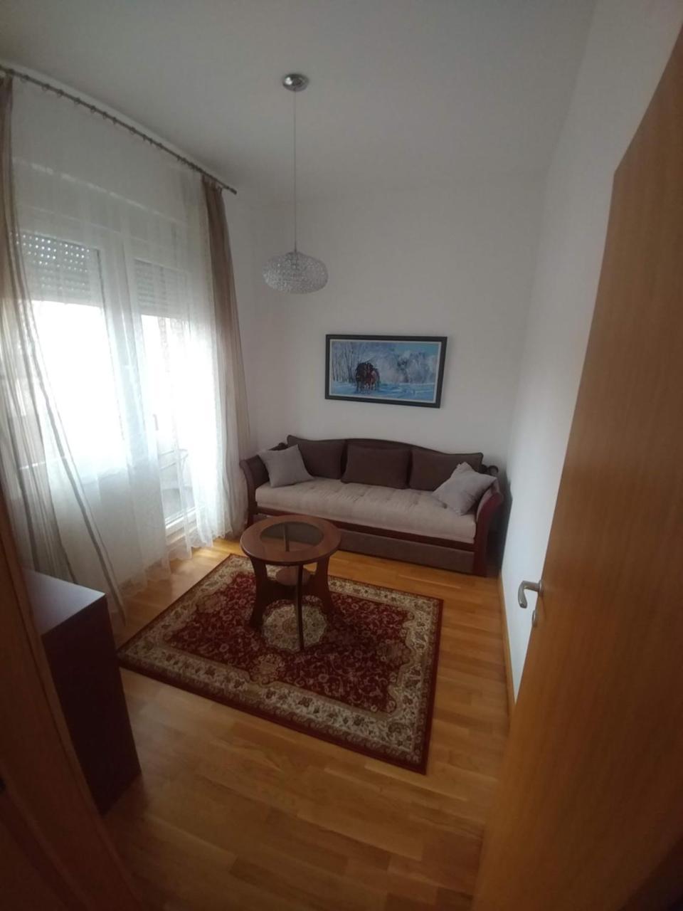 Jc10 Apartment 3 Bedroom, Free Parking, 73Sqm Novi Sad Exterior photo