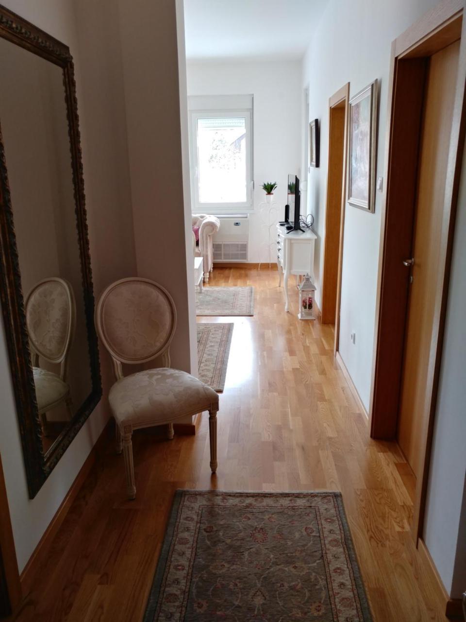 Jc10 Apartment 3 Bedroom, Free Parking, 73Sqm Novi Sad Exterior photo